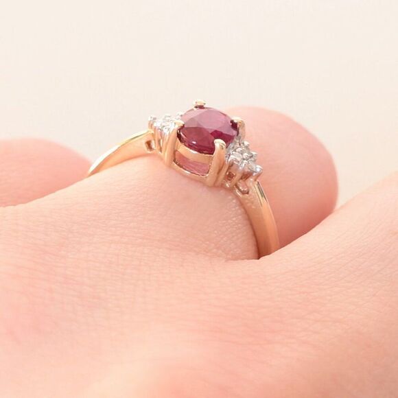 14k Gold Red Spinel & Diamond Ring with tapered band - Picture 8 of 15